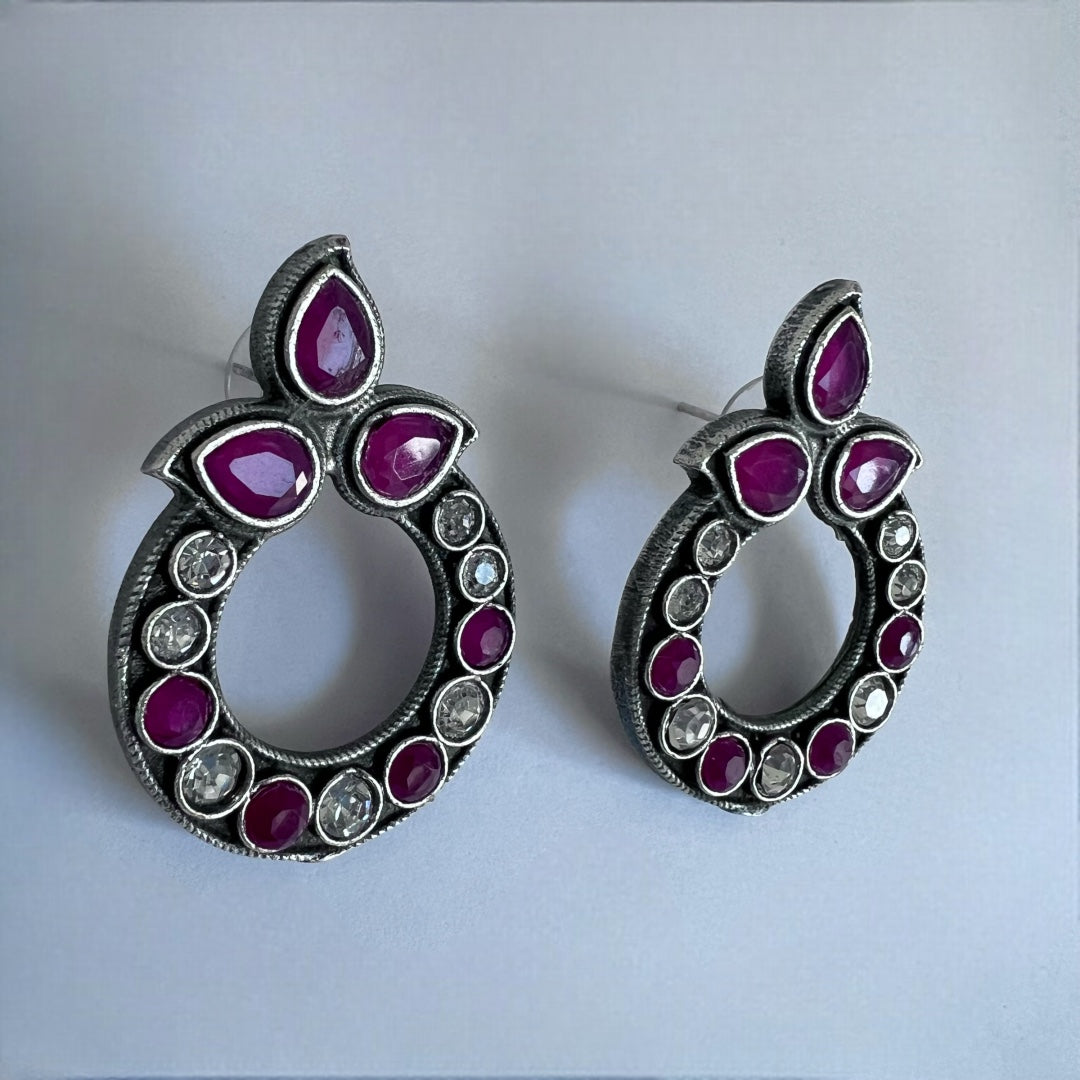 TIE CIRCLET AD STONES SILVER LOOK ALIKE SEMI-HANDMADE STUD ER194