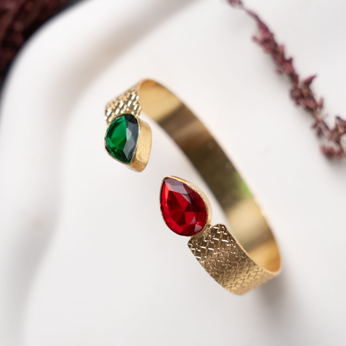 RUBY GOLD TONED HANDMADE HAND HAMMERED NECKLAC EARRINGS AND KADA OF18