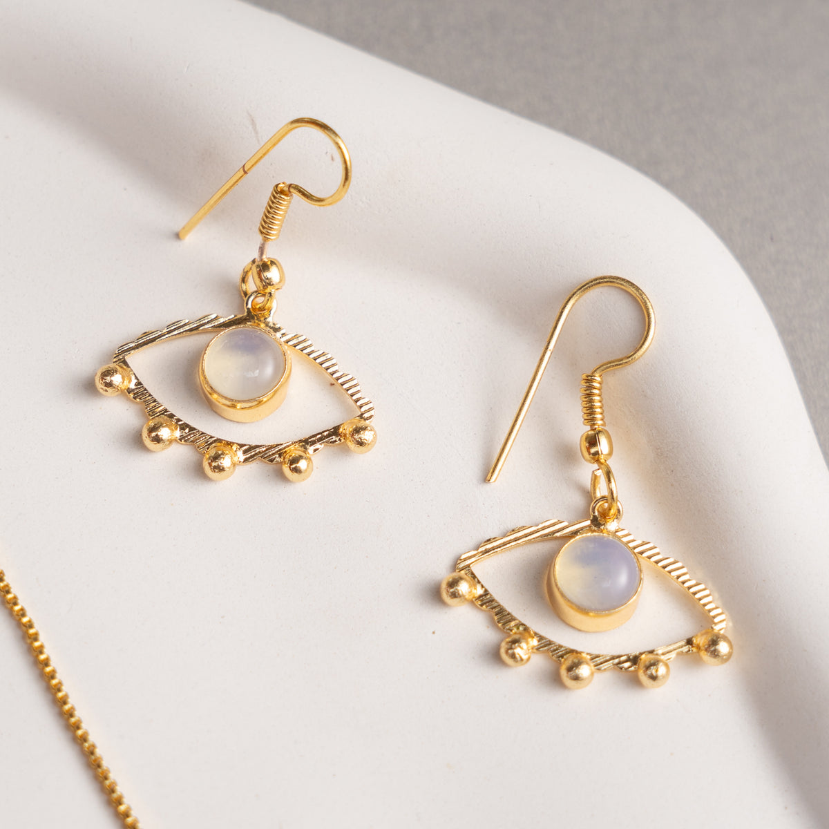 ELOISE GOLD TONED HANDMADE HAND HAMMERED NECKLACE WITH EARRINGS OF23