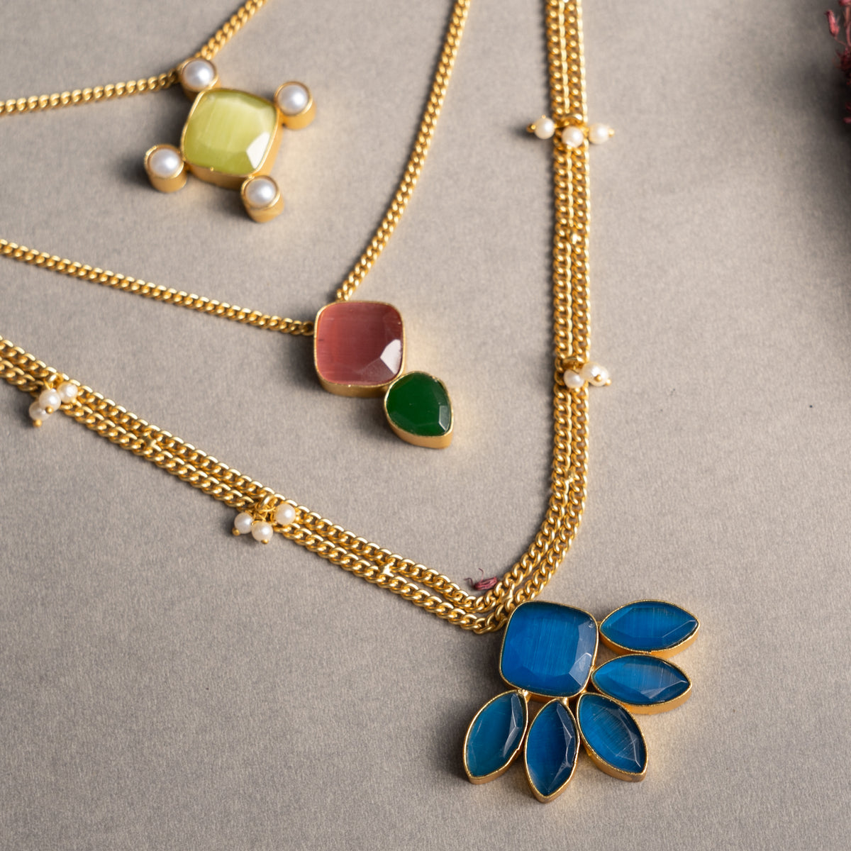 EDEN GOLD TONED HANDMADE HAND HAMMERED NECKLAC AND EARRINGS OF20