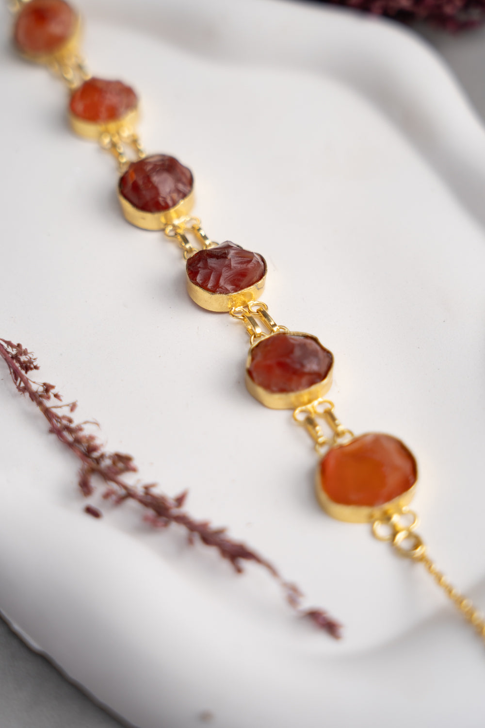 MAYA GOLD TONED RAW STONED HANDMADE HAND HAMMERED CHOKER OF24