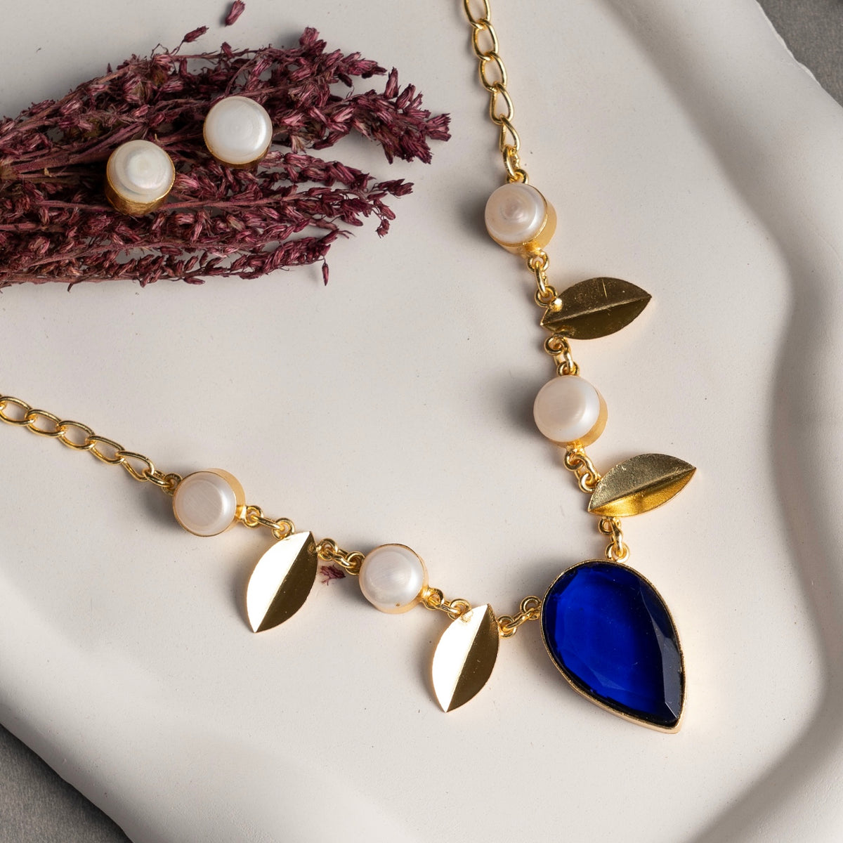 MARIA GOLD TONED HANDMADE HAND HAMMERED NECKLAC AND EARRINGS OF21