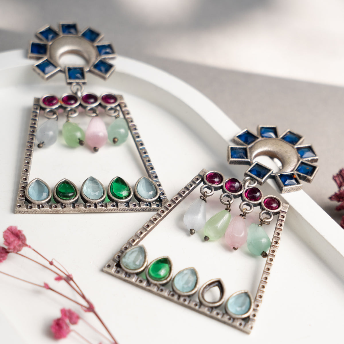 FARAH FAUX SILVER ANTIQUE SEMI HANDMADE  EARRINGS ER765