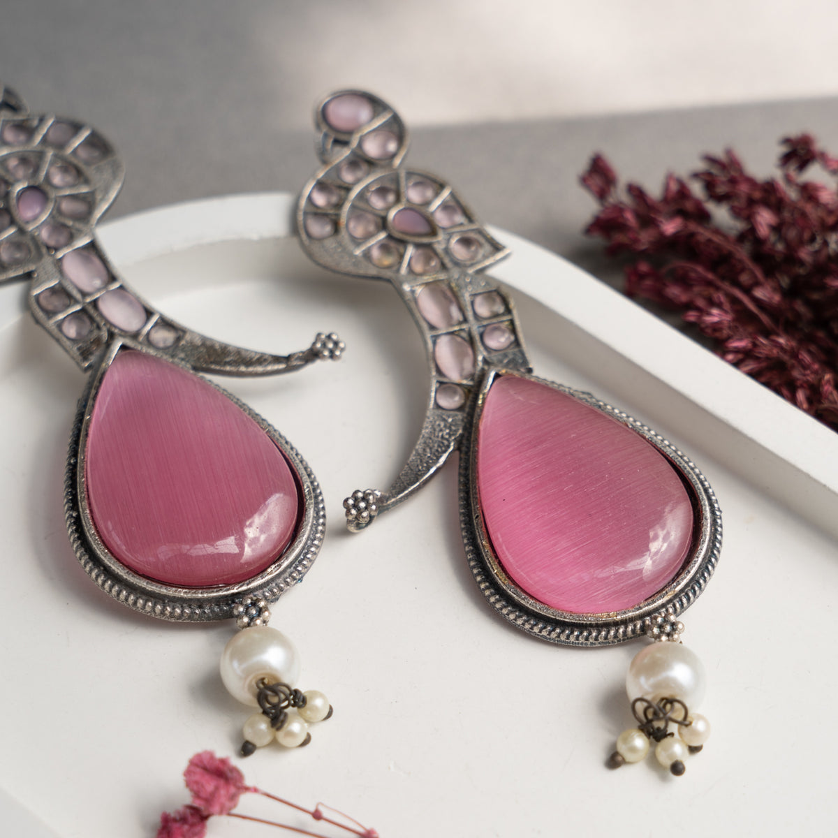 ENA FAUX SILVER  SEMI HANDMADE MONALISA STONE EARRINGS ER764