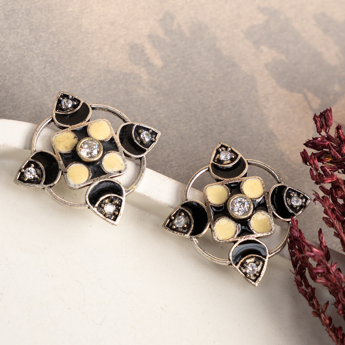 LILY SEMI HANDMADE OXIDIZED EARRINGS/ STUDS ER672