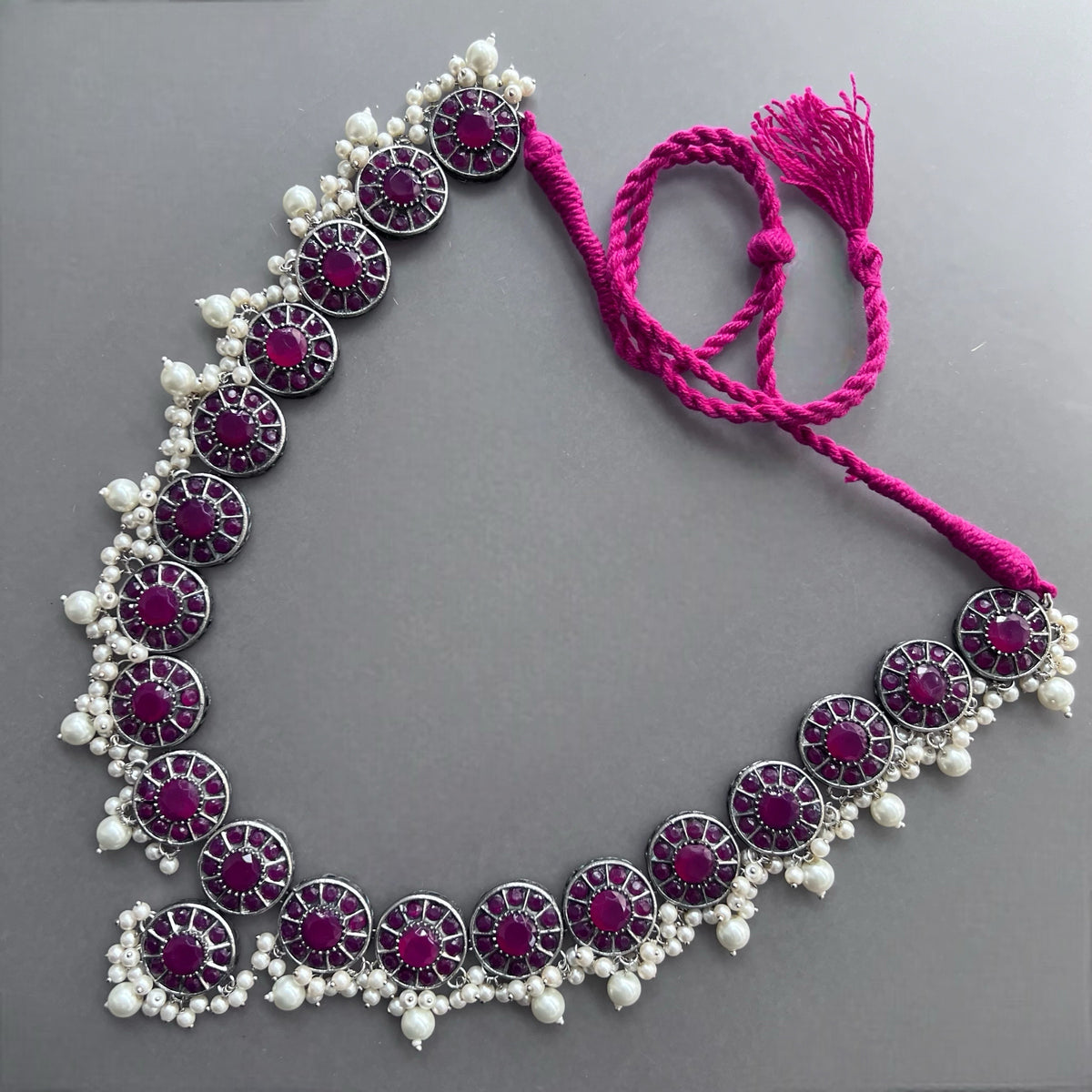 VINAYA FAUX SILVER BIJOUX PREMIUM AND EXCLUSIVE SEMI HANDMADE NECKLACE WITH EARRINGS NL136