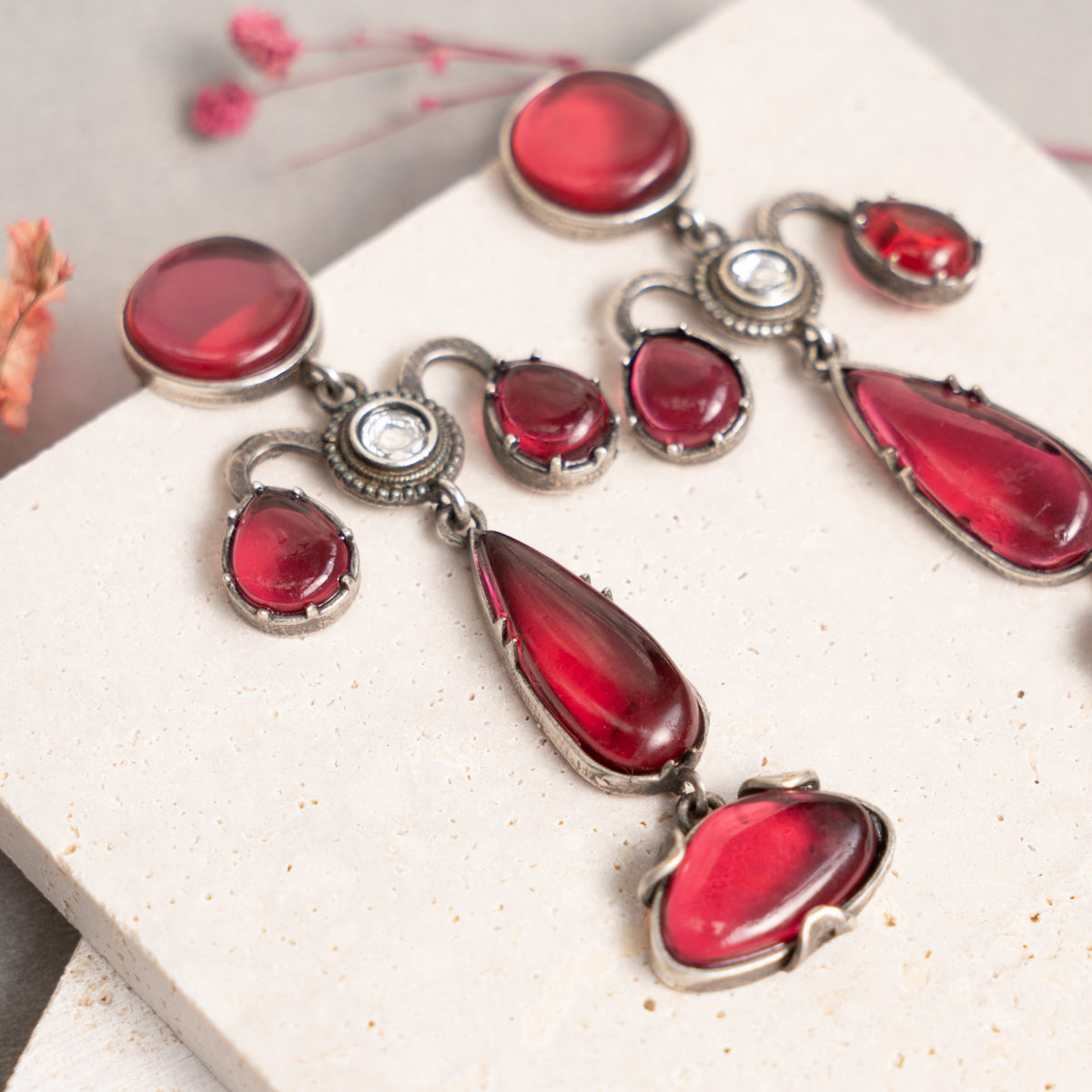 ADVIKA BIJOUX PREMIUM SEMI HANDMADE MONALISA STONE EARRINGS ER729