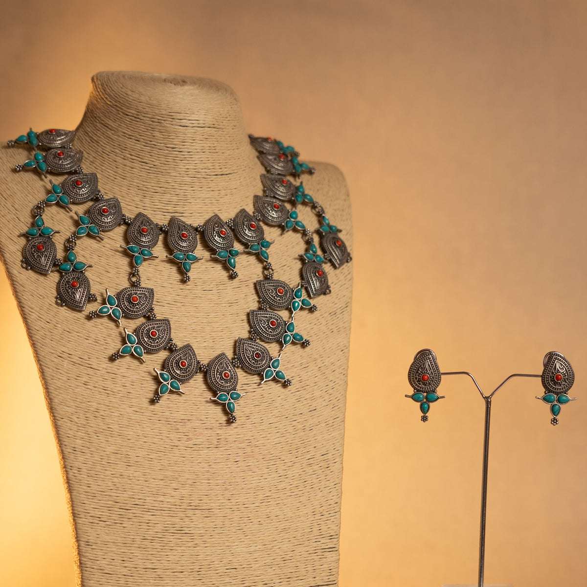 BINDIYA SEMI HANDMADE RAW AND RUSTIC FINISH ANTIQUE NECKPIECE/NECKLACE NL278