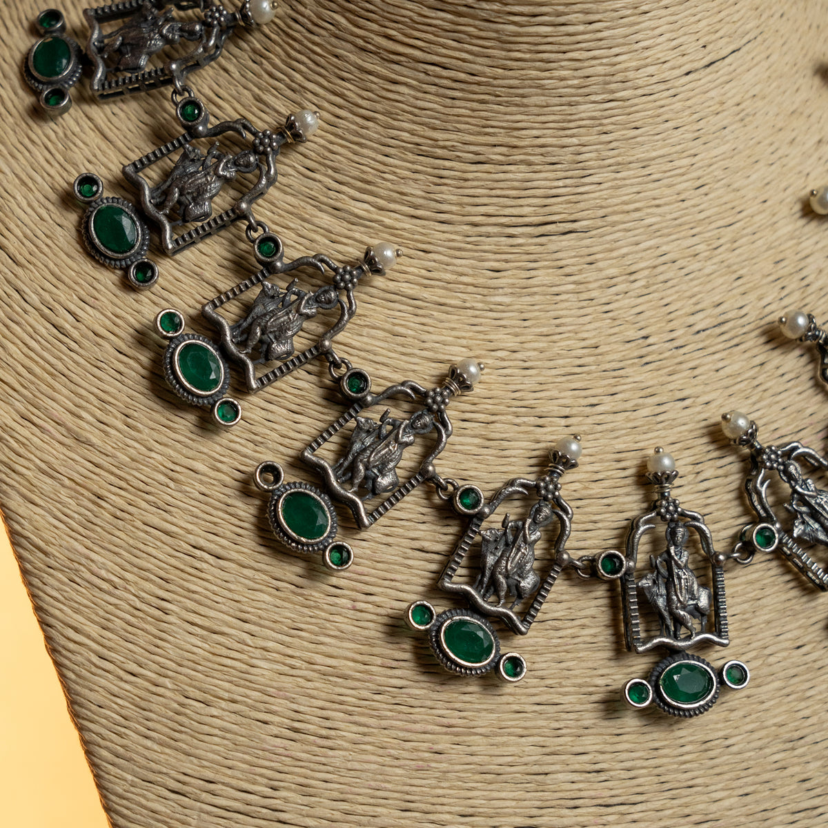 BINA BIJOUX PREMIUM SEMI HANDMADE ANTIQUE NECKPIECE/NECKLACE WITH EARRING NL269