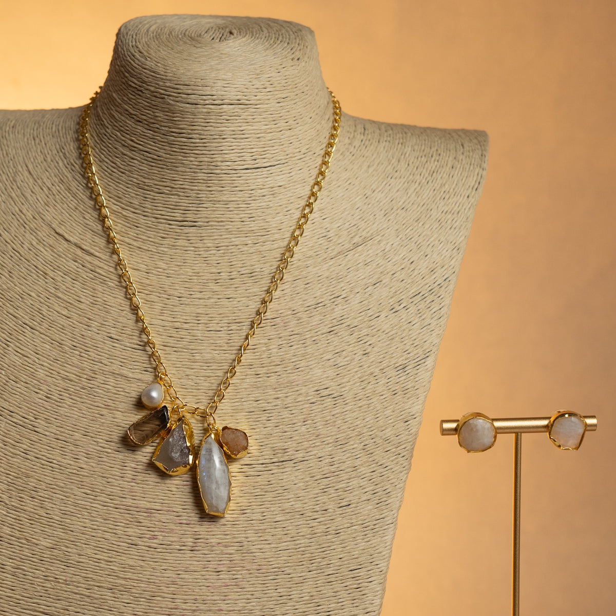 GRACE RAW AND POLISHED STONE HANDMADE NECKPIECE/NECKLACE WITH EARRING NL271