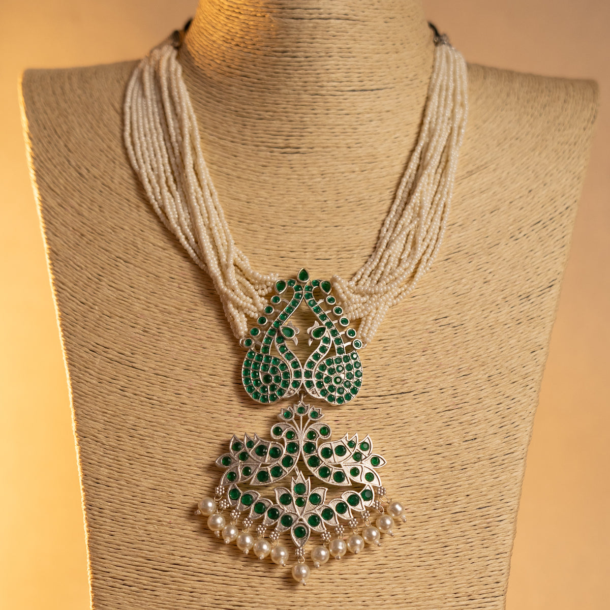 JADE FAUX SILVER SEMI HANDMADE ANTIQUE NECKPIECE/NECKLACE/HASLI WITH EARRING NL283