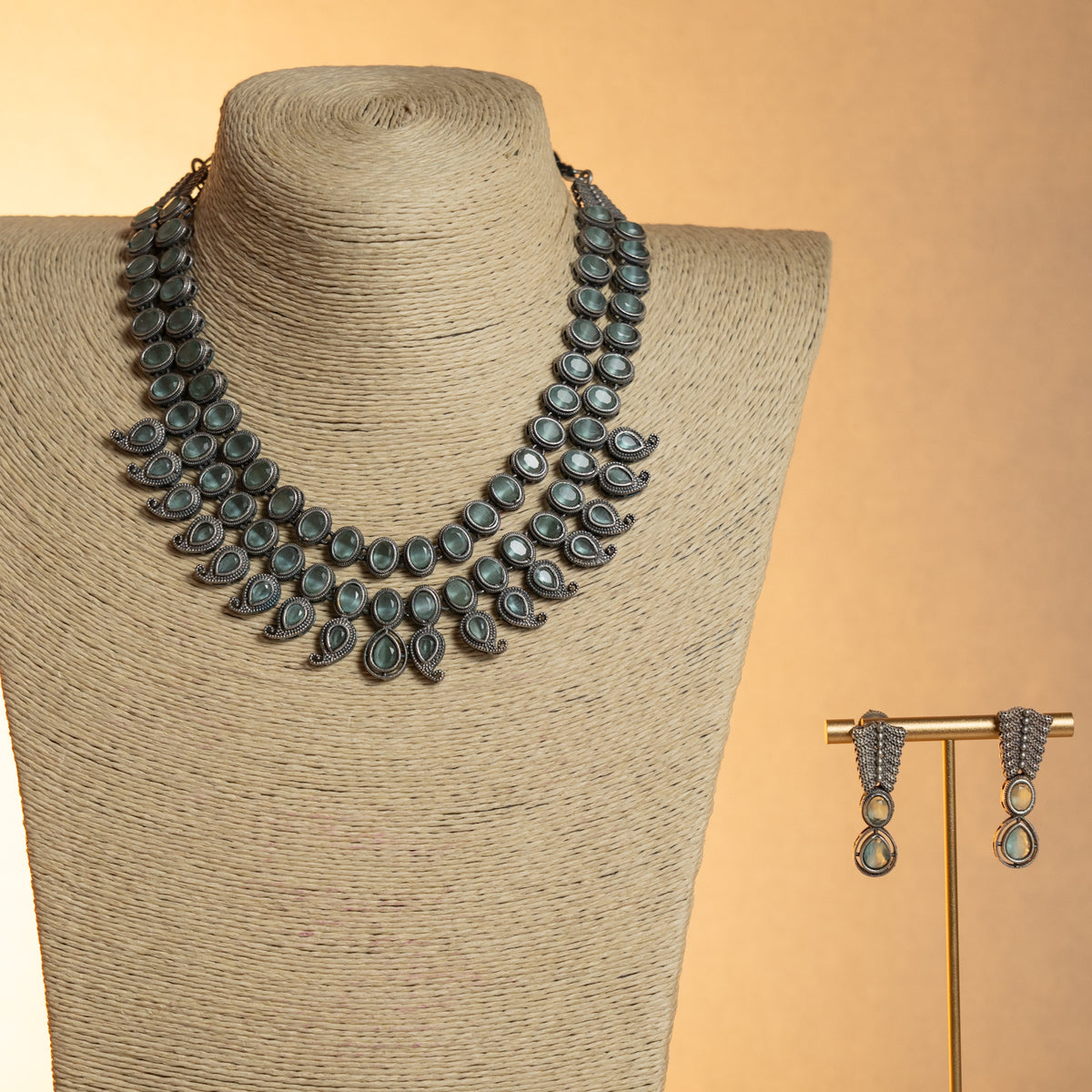 NORA FAUX SILVER PREMIUM SEMI HANDMADE ANTIQUE NECKPIECE/NECKLACE WITH EARRING NL282