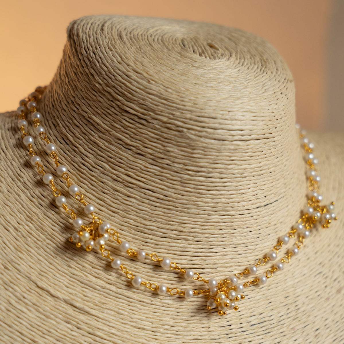 CHOLA HANDMADE PEARL STATEMENT NECKPIECE/NECKLACE WITH EARRING NL288