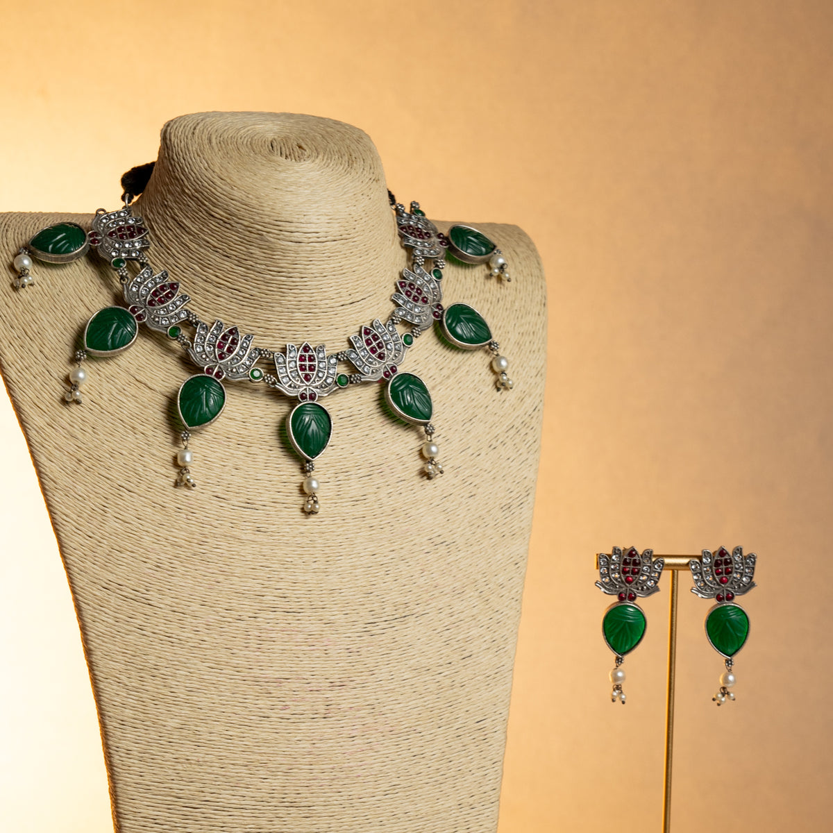 GIANNA SEMI HANDMADE ANTIQUE NECKPIECE/NECKLACE WITH EARRING NL280