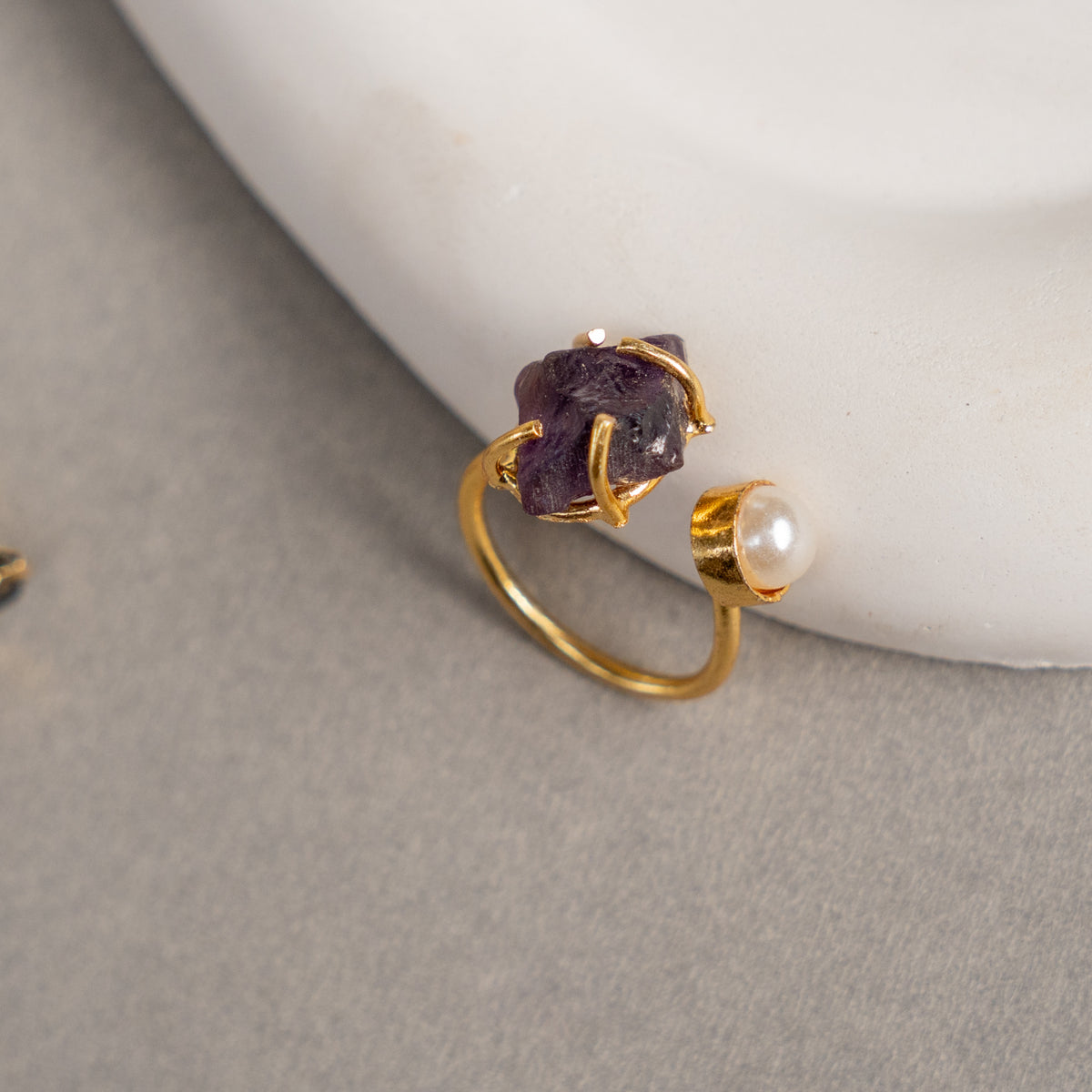 ZOEY GOLD TONED HANDMADE HAND HAMMERED NECKLAC EARRINGS BANGLE CUFF AND RING OF13