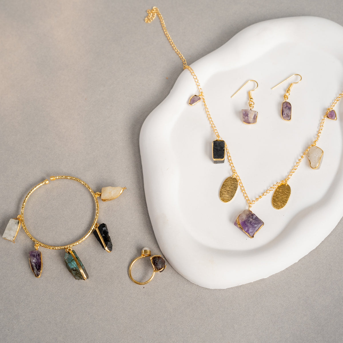 ZOEY GOLD TONED HANDMADE HAND HAMMERED NECKLAC EARRINGS BANGLE CUFF AND RING OF13