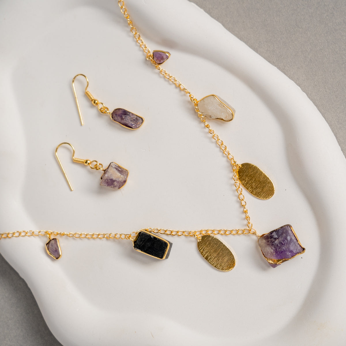 ZOEY GOLD TONED HANDMADE HAND HAMMERED NECKLAC EARRINGS BANGLE CUFF AND RING OF13