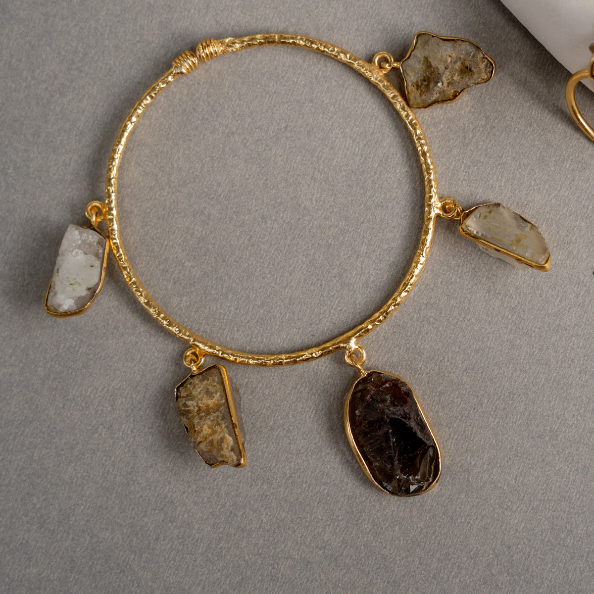 ZOEY GOLD TONED HANDMADE HAND HAMMERED NECKLAC EARRINGS BANGLE CUFF AND RING OF13