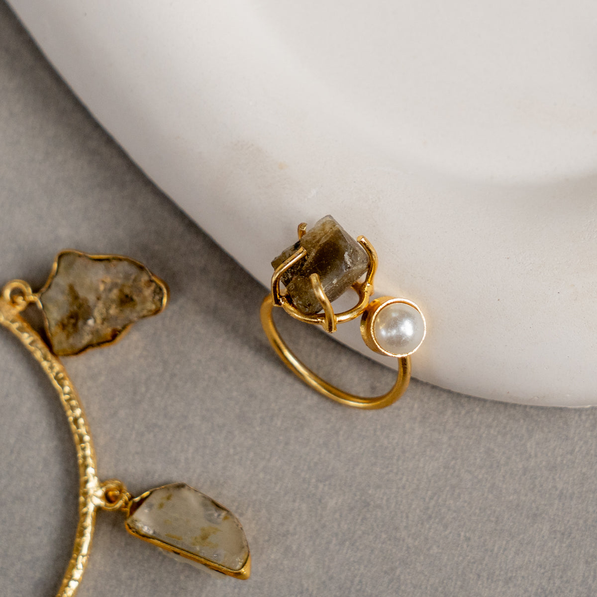 ZOEY GOLD TONED HANDMADE HAND HAMMERED NECKLAC EARRINGS BANGLE CUFF AND RING OF13