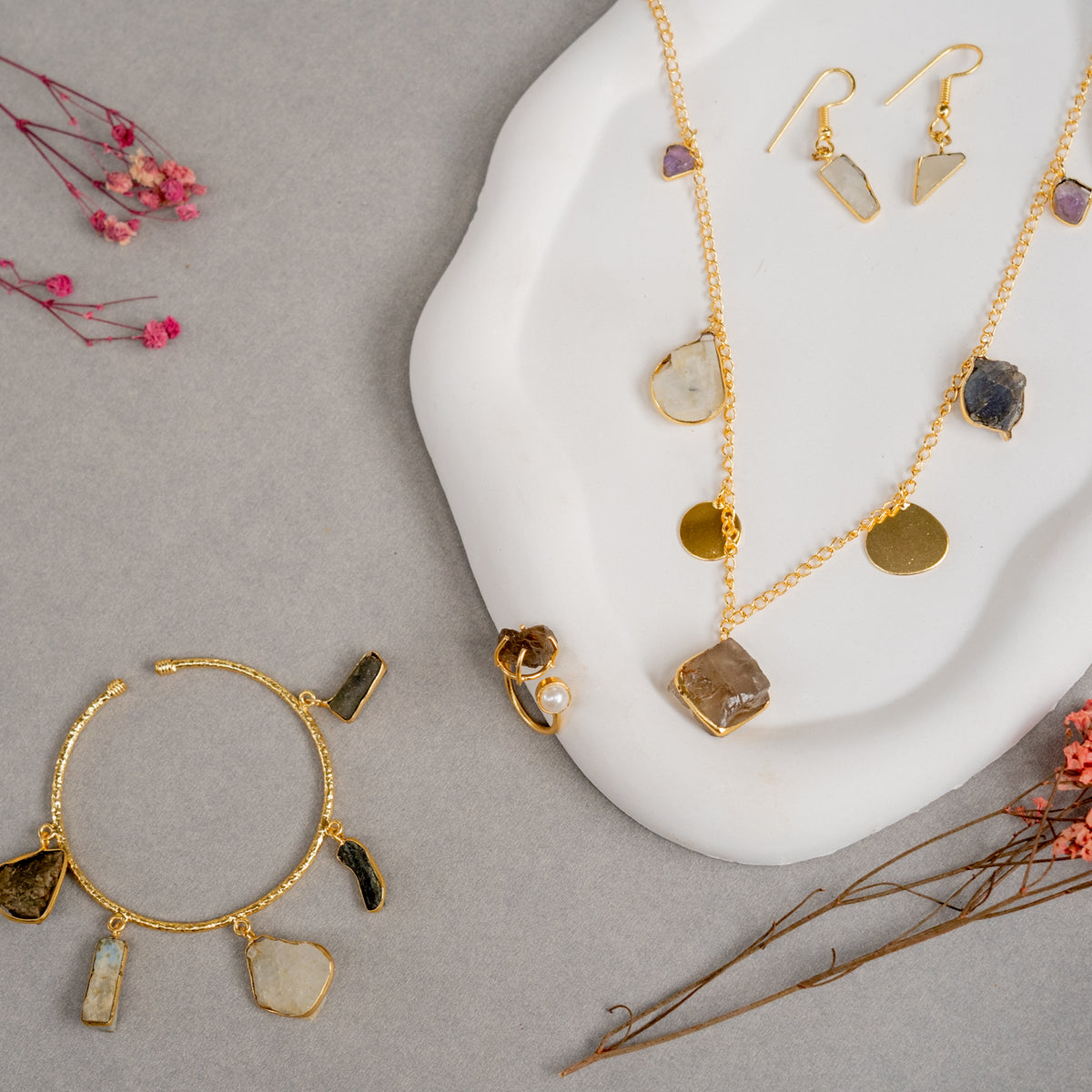 ZOEY GOLD TONED HANDMADE HAND HAMMERED NECKLAC EARRINGS BANGLE CUFF AND RING OF13