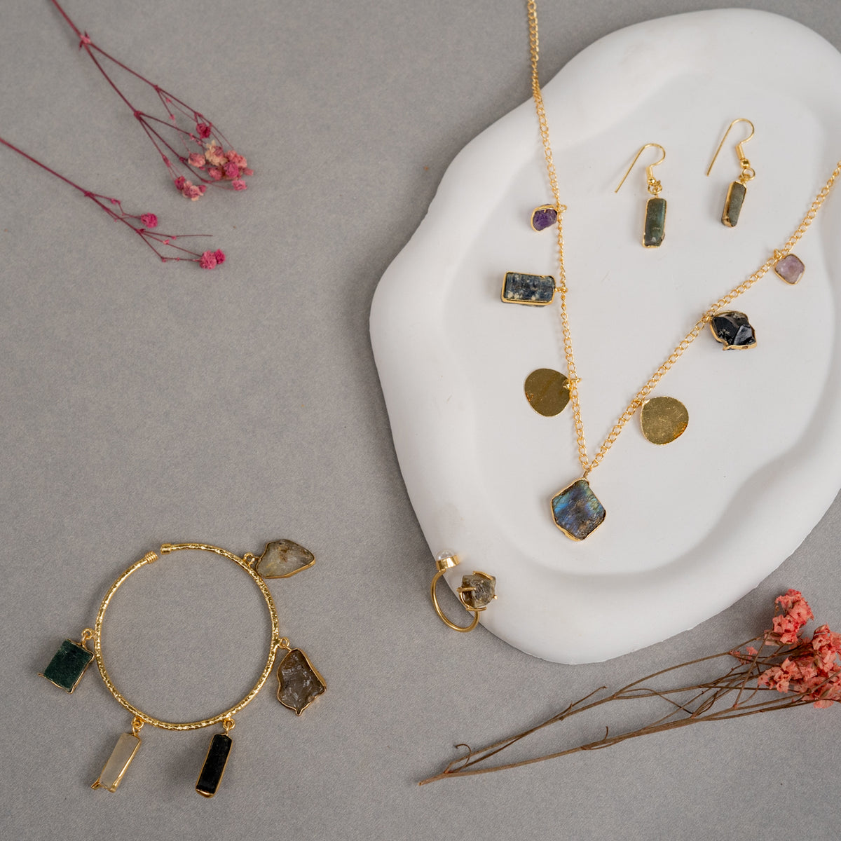 ZOEY GOLD TONED HANDMADE HAND HAMMERED NECKLAC EARRINGS BANGLE CUFF AND RING OF13