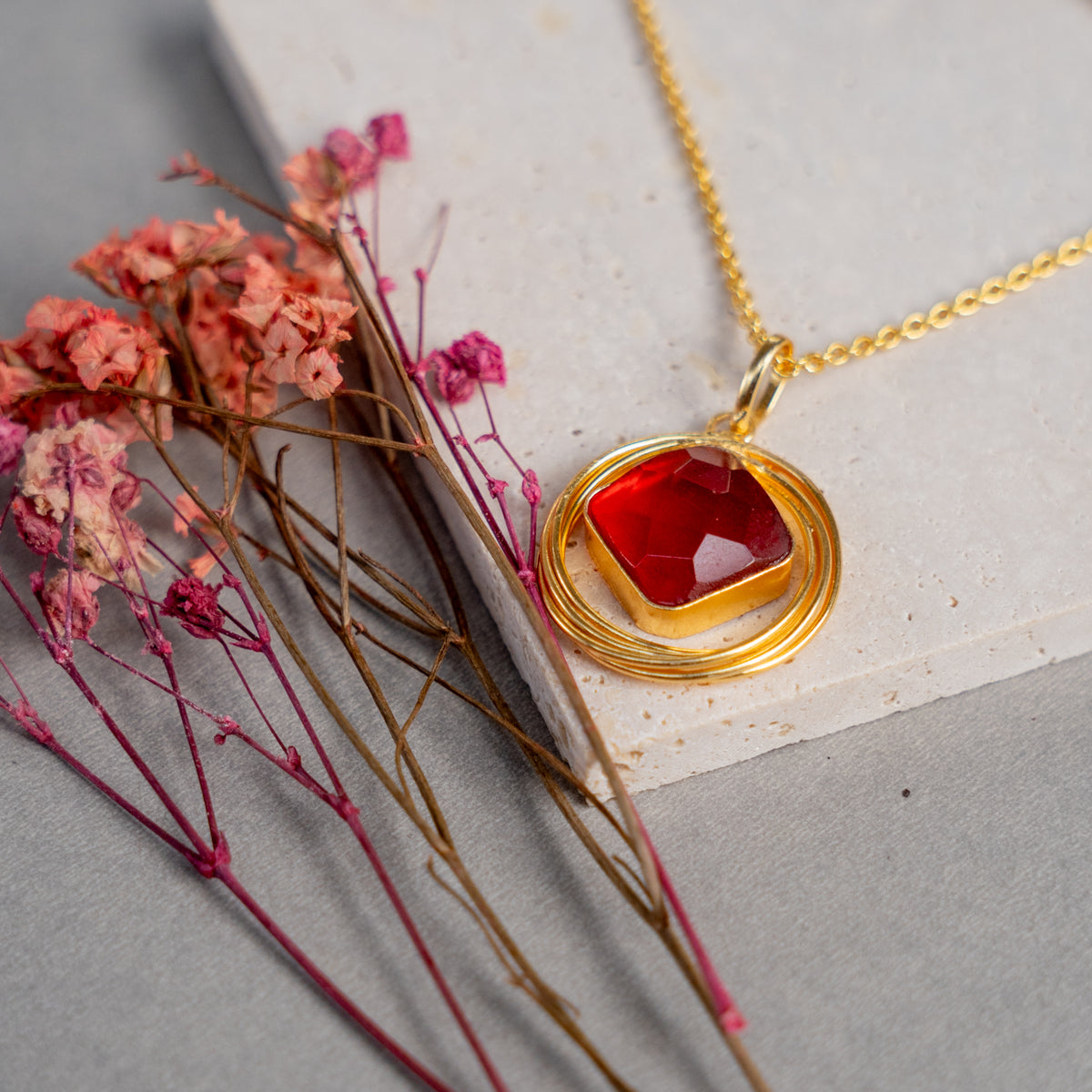 RILEY HANDMADE HAND HAMMERED  GOLD TONED NECKLAC AND EARRINGS OF12