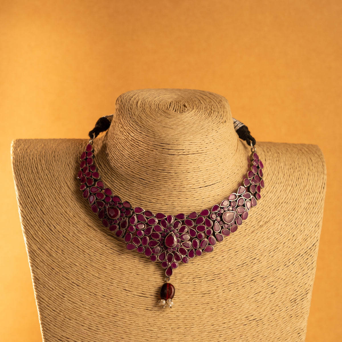 MIKAHA FAUX SILVER BIJOUX PREMIUM  SEMI HANDMADE NECKLACE WITH EARRINGS NL226