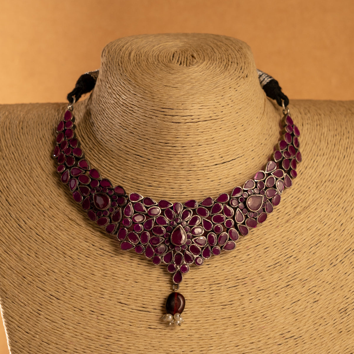 MIKAHA FAUX SILVER BIJOUX PREMIUM  SEMI HANDMADE NECKLACE WITH EARRINGS NL226