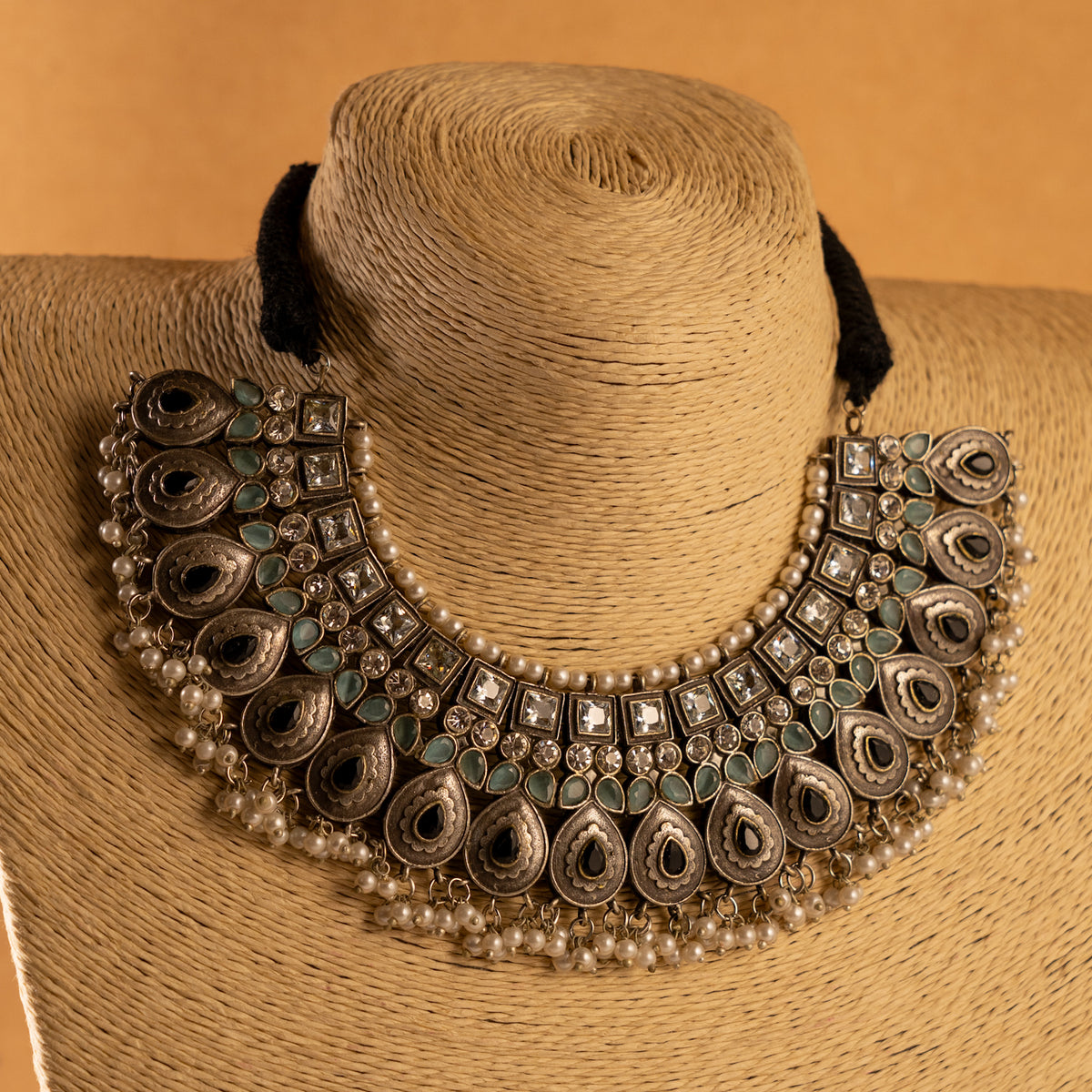SNEHATHI FAUX SILVER BIJOUX PREMIUM AND EXCLUSIVE  SEMI HANDMADE NECKLACE WITH EARRINGS NL227