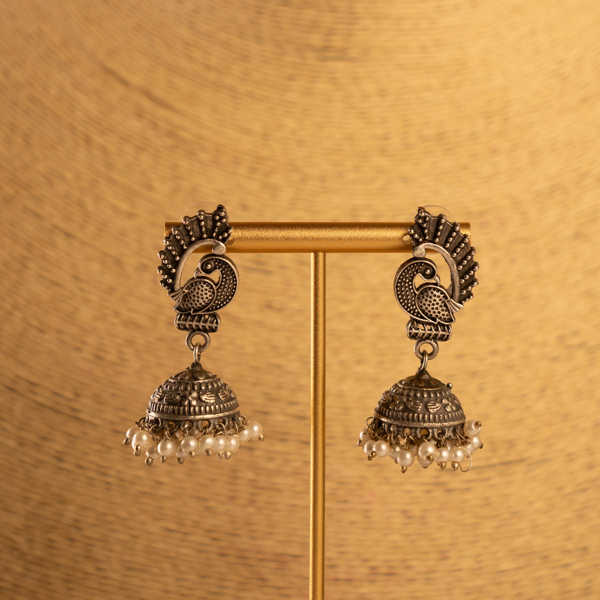 SNEHATHI FAUX SILVER BIJOUX PREMIUM AND EXCLUSIVE  SEMI HANDMADE NECKLACE WITH EARRINGS NL227