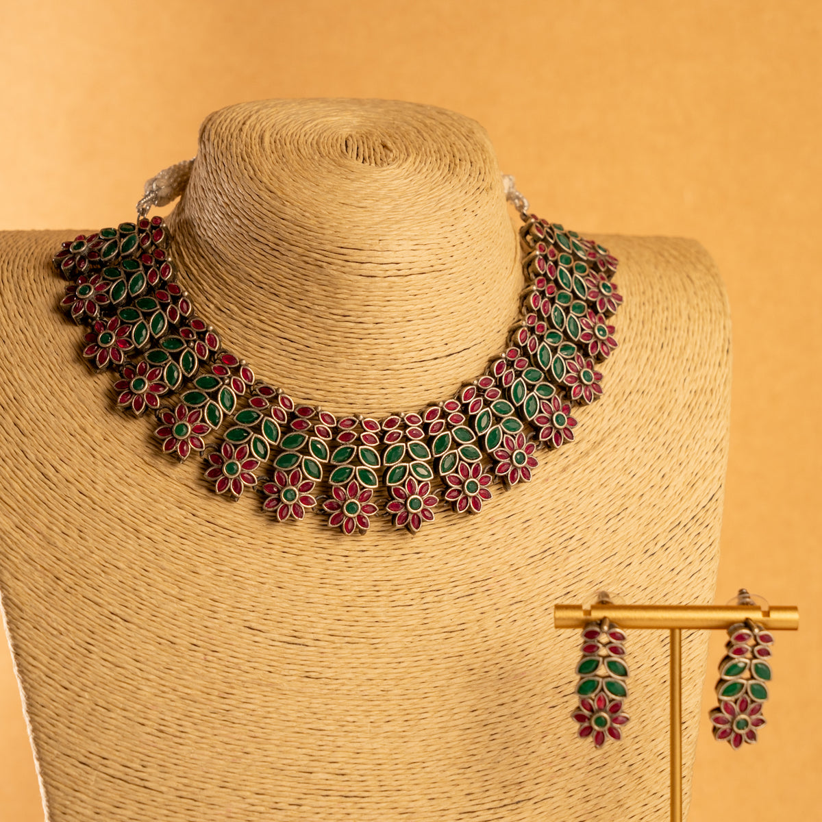 DAISY FAUX SILVER BIJOUX PREMIUM AND EXCLUSIVE SEMI HANDMADE NECKLACE WITH EARRINGS NL218