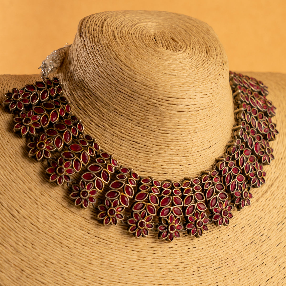 DAISY FAUX SILVER BIJOUX PREMIUM AND EXCLUSIVE SEMI HANDMADE NECKLACE WITH EARRINGS NL218