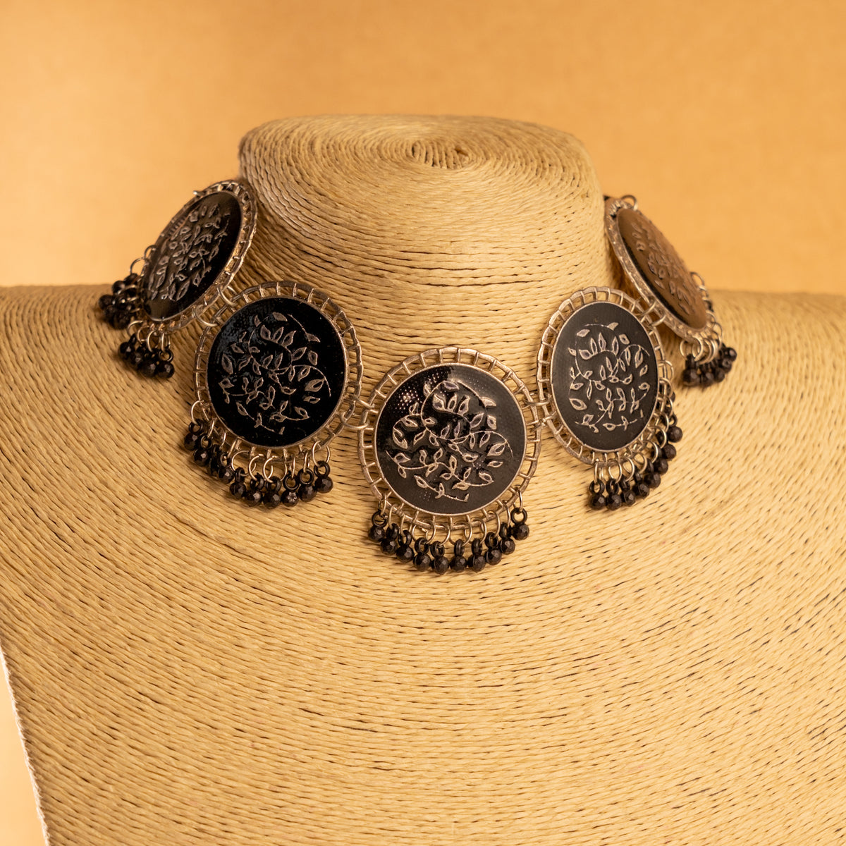 AERA OXIDIZED ANTIQUE NECKPIECE/NECKLACE EARRINGS NL228