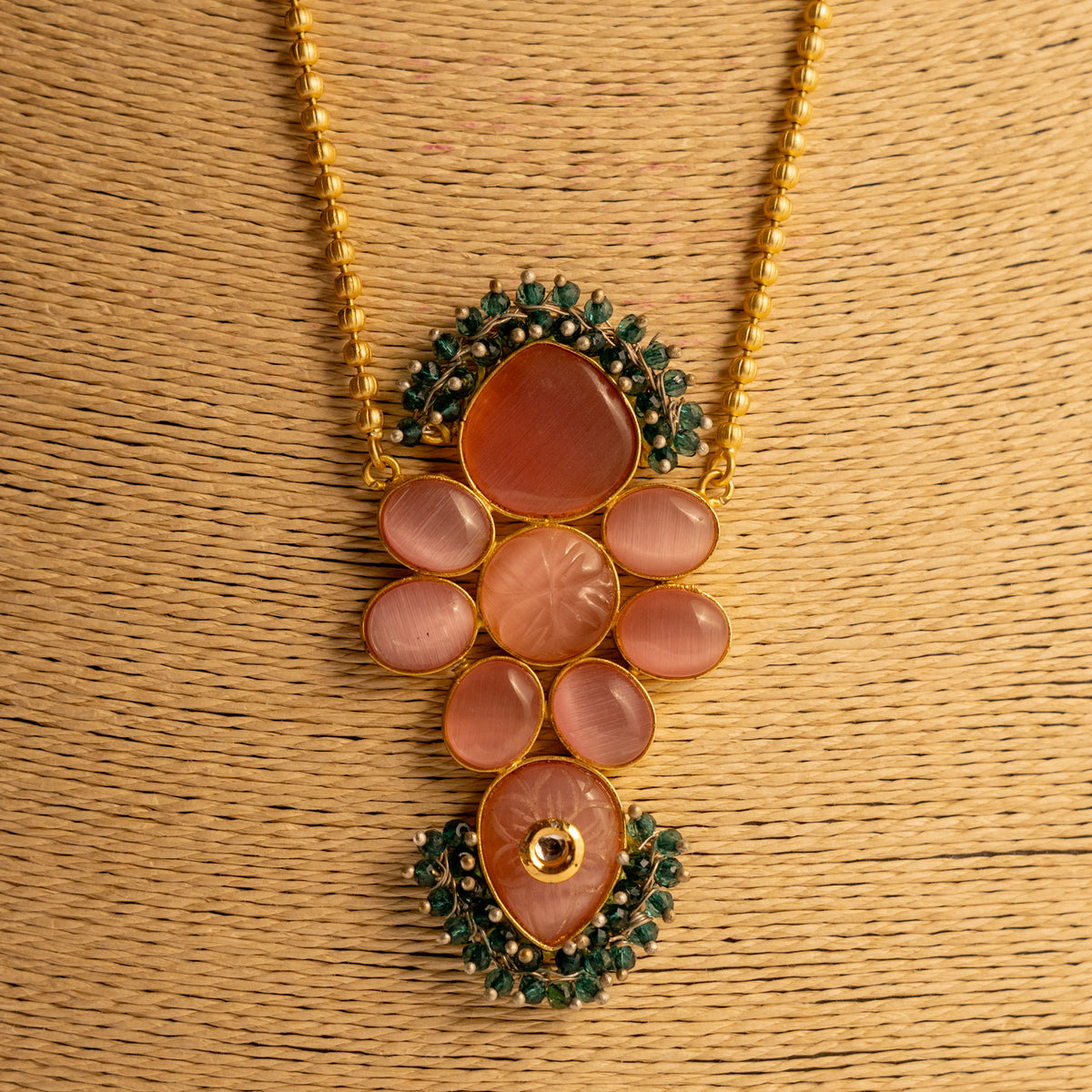 MONA PIE MONALISA STONE AND CARVING STONE HANDMADE RAW LOOK NECKLACE NL35