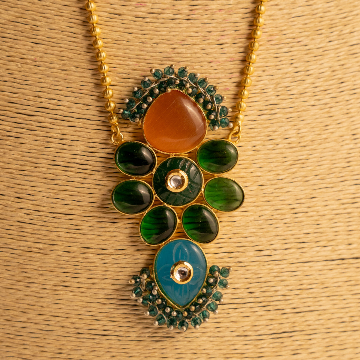 MONA PIE MONALISA STONE AND CARVING STONE HANDMADE RAW LOOK NECKLACE NL35