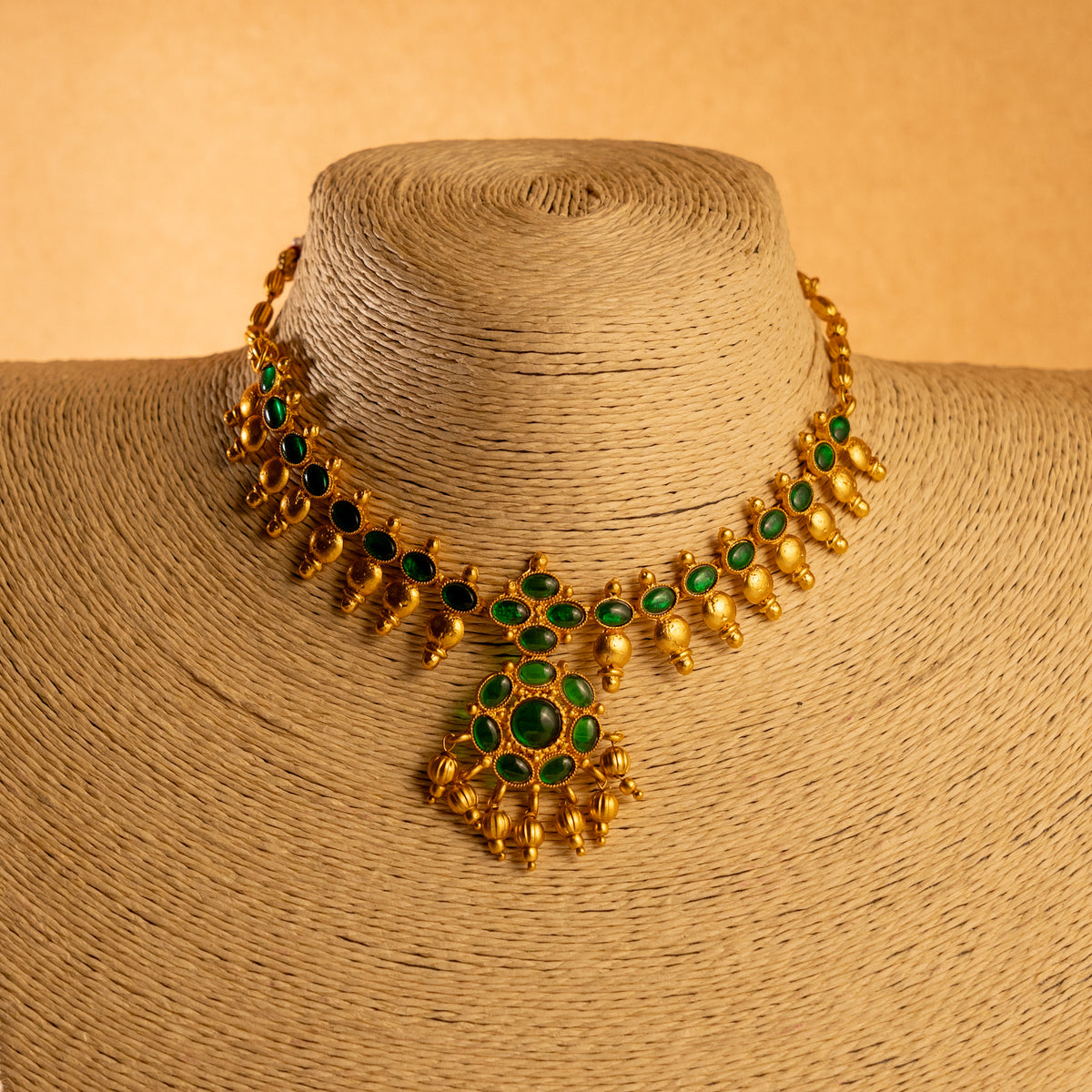 KANYA ATTIYAL GOLD TONED ANTIQUE FINISH NECKLACE WITH EARRINGS NL229