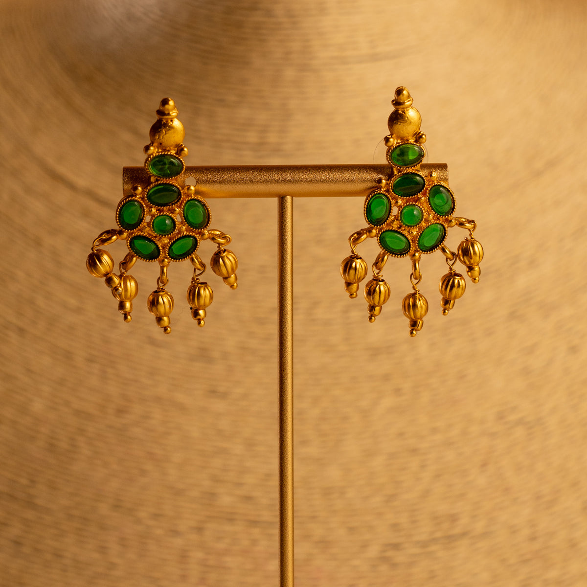 KANYA ATTIYAL GOLD TONED ANTIQUE FINISH NECKLACE WITH EARRINGS NL229