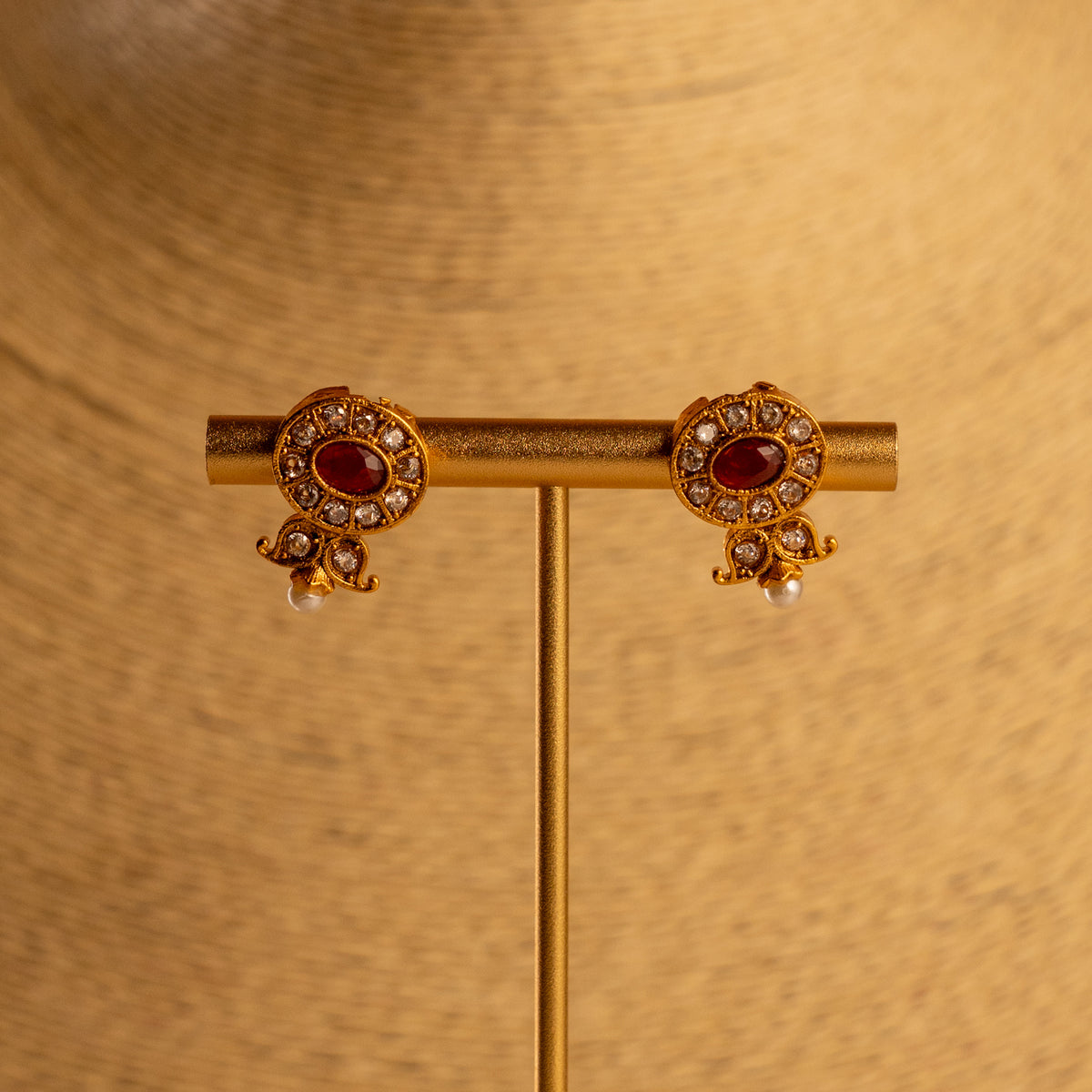 KALYANI GOLD TONED ANTIQUE FINISH NECKLACE WITH EARRINGS NL190