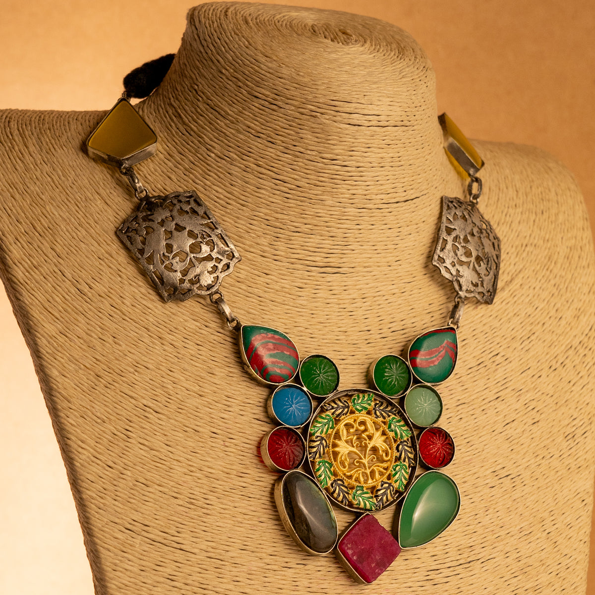 KIA RAW STONE HANDMADE AND HAND HAMMERED FAUX SILVER RAW AND RUSTIC FINISH NECKLACE NL201