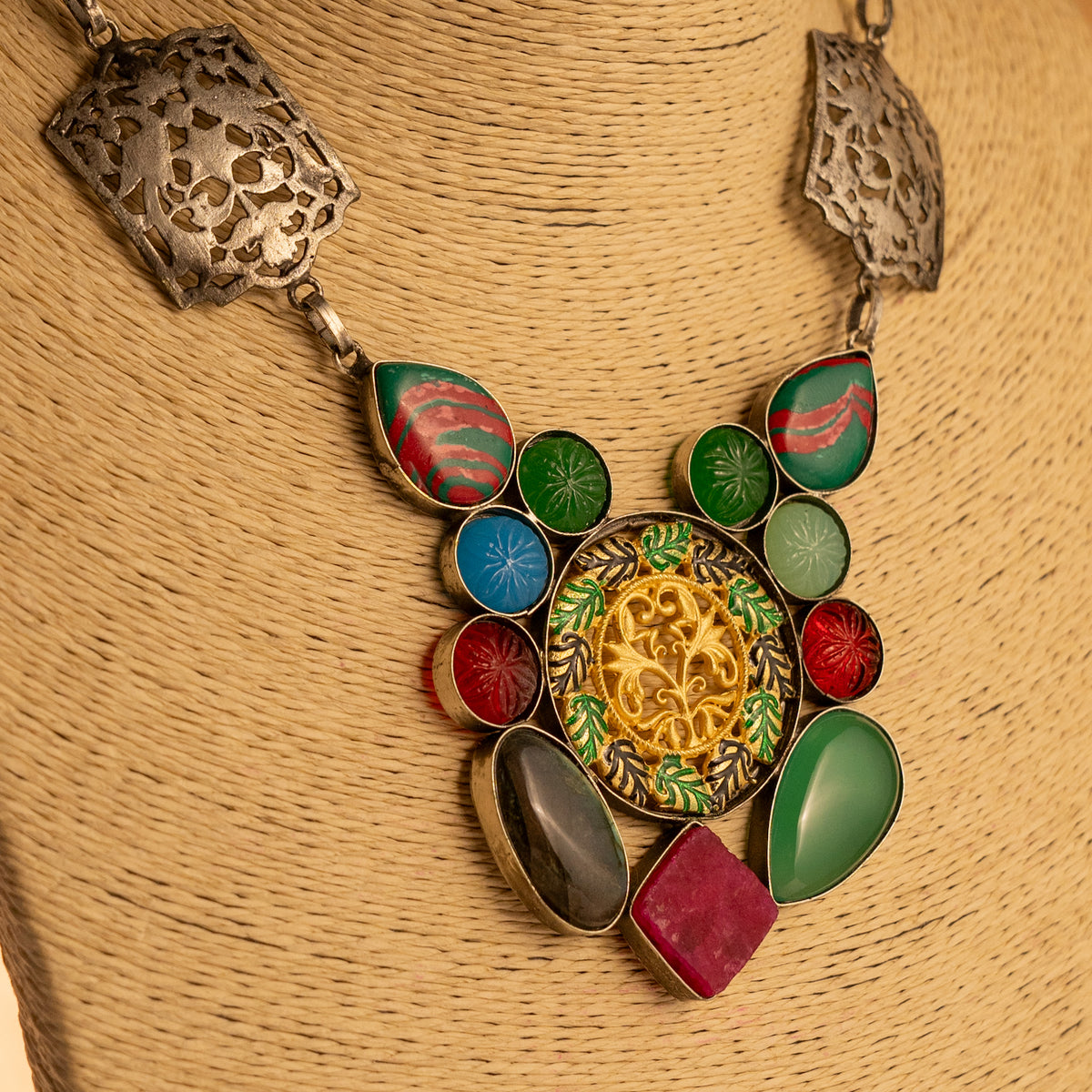 KIA RAW STONE HANDMADE AND HAND HAMMERED FAUX SILVER RAW AND RUSTIC FINISH NECKLACE NL201