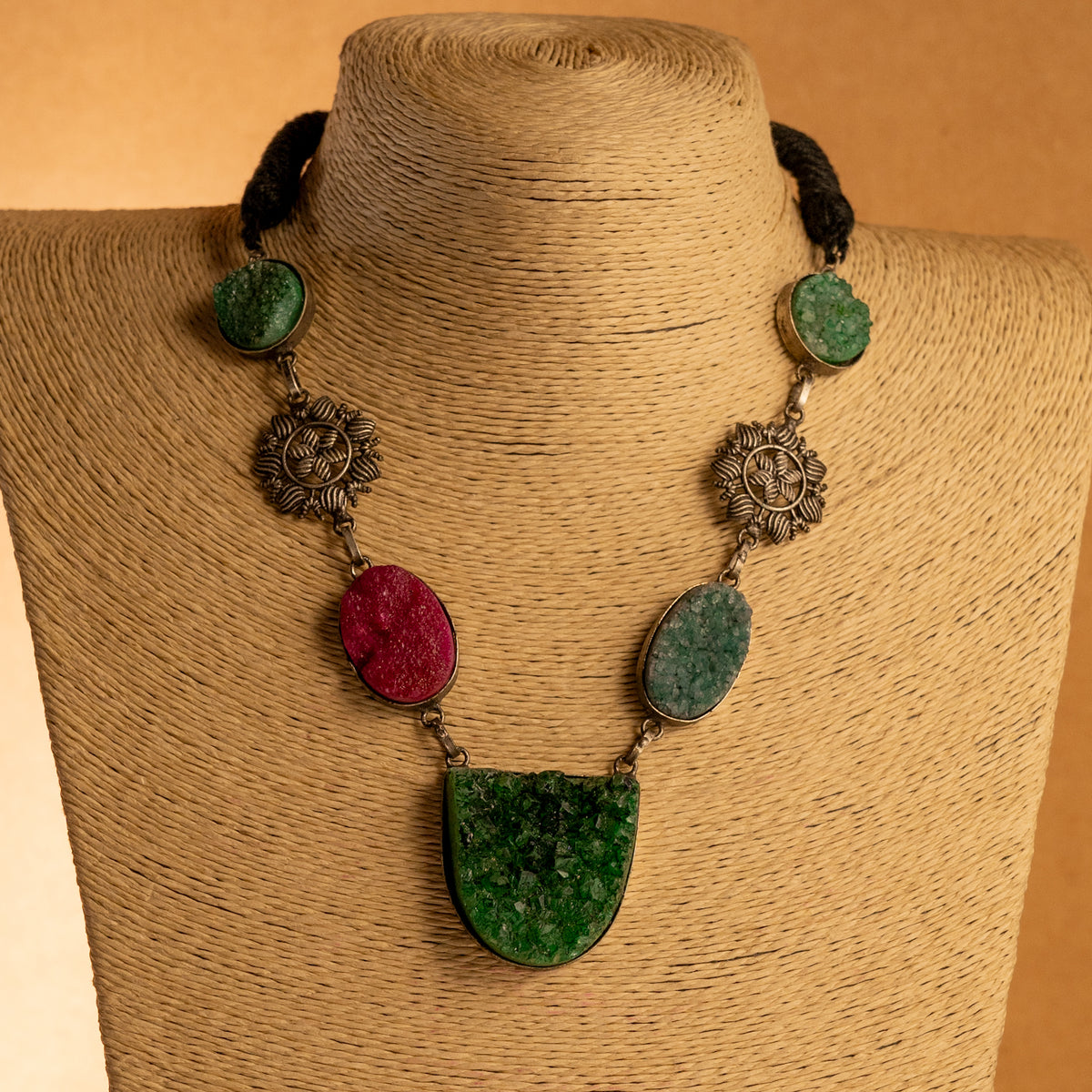 KINA SUGAR DRUZY HANDMADE AND HAND HAMMERED FAUX SILVER RAW AND RUSTIC FINISH NECKLACE NL200