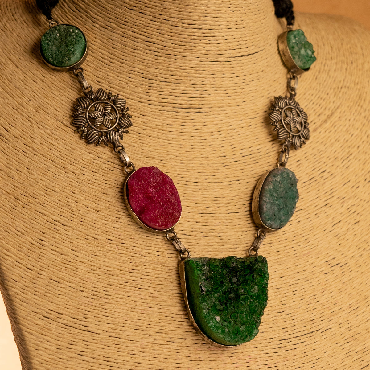 KINA SUGAR DRUZY HANDMADE AND HAND HAMMERED FAUX SILVER RAW AND RUSTIC FINISH NECKLACE NL200