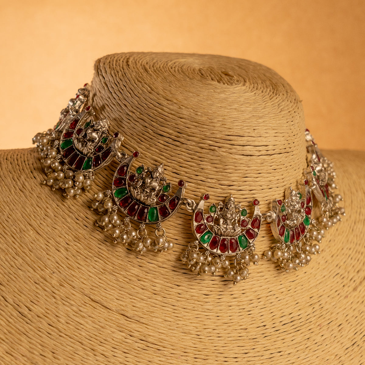 NIHARA OXIDIZED ANTIQUE FINISH NECKLACE WITH EARRINGS NL194