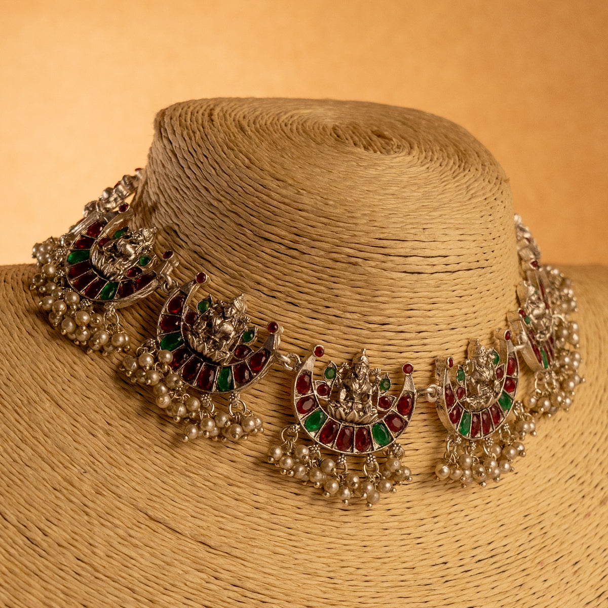 NIHARA OXIDIZED ANTIQUE FINISH NECKLACE WITH EARRINGS NL194