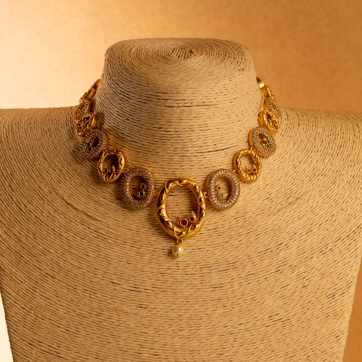 DIA DIANA GOLD TONED ANTIQUE FINISH NECKLACE WITH EARRINGS NL196