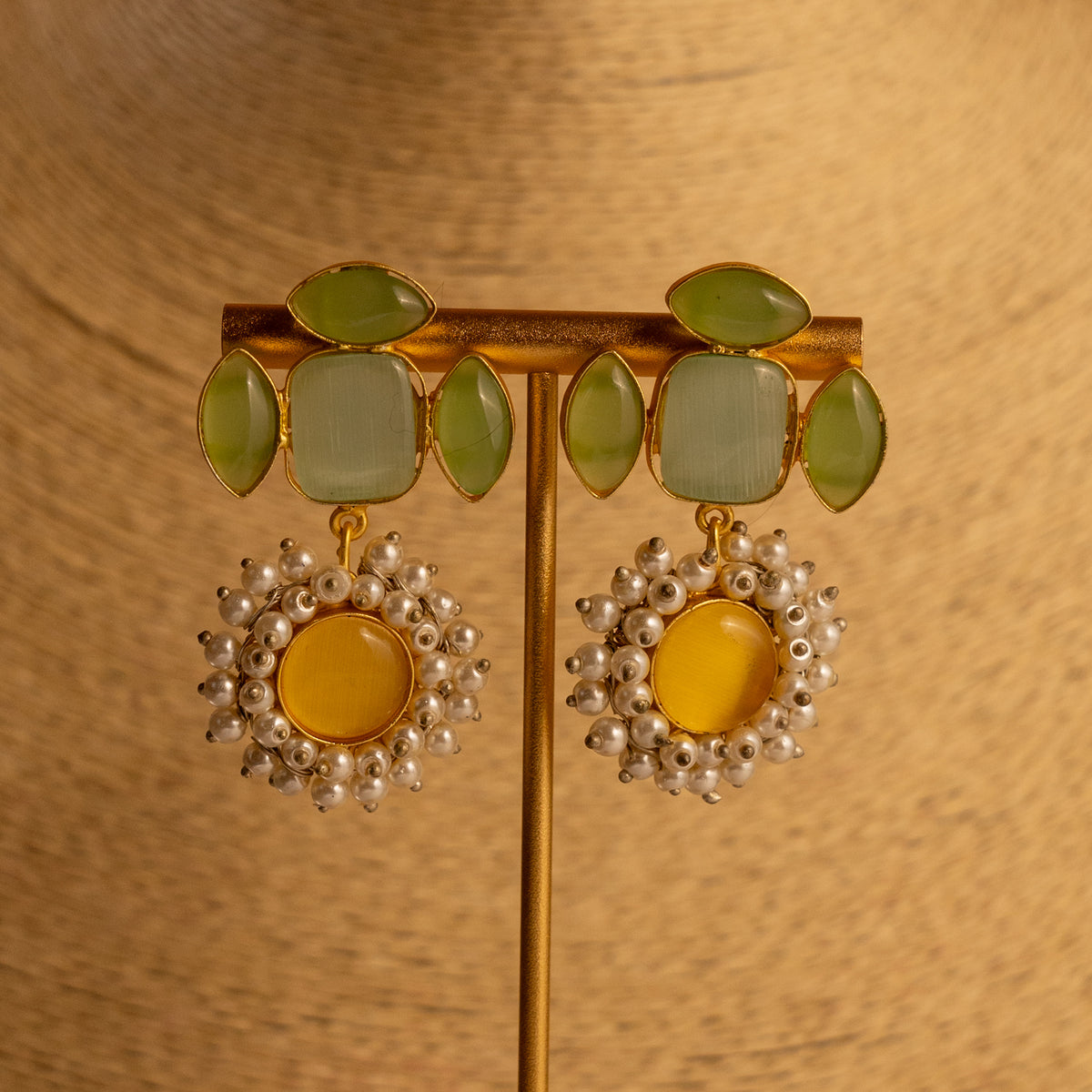 MORA 7 HANDMADE STONES GOLD TONED MONALISA NECKLACE/ NECKPIECE NL33