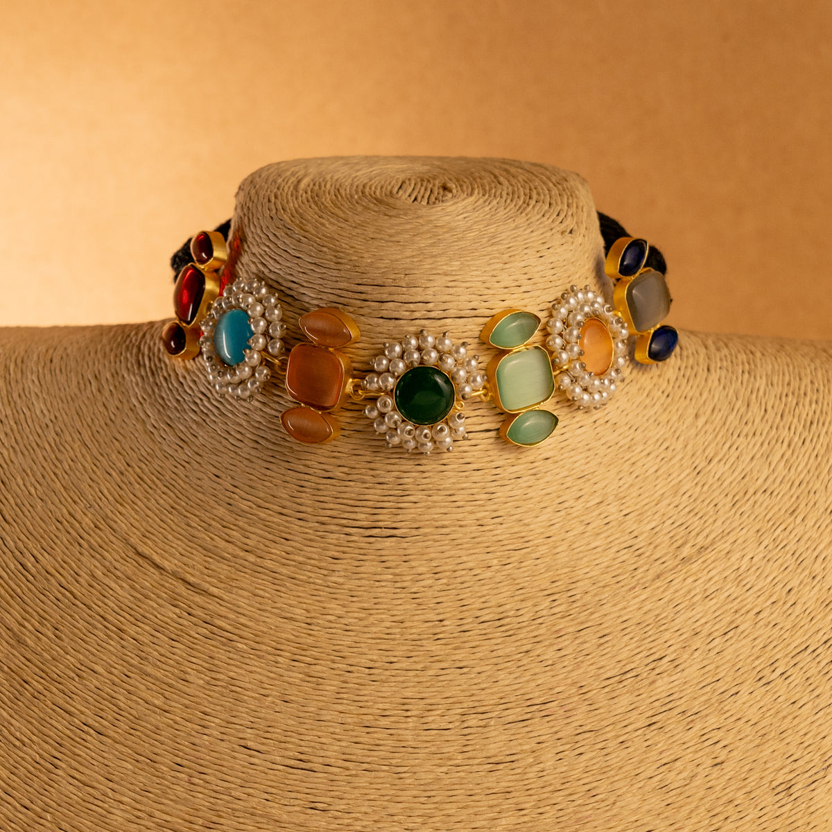 MORA 7 HANDMADE STONES GOLD TONED MONALISA NECKLACE/ NECKPIECE NL33