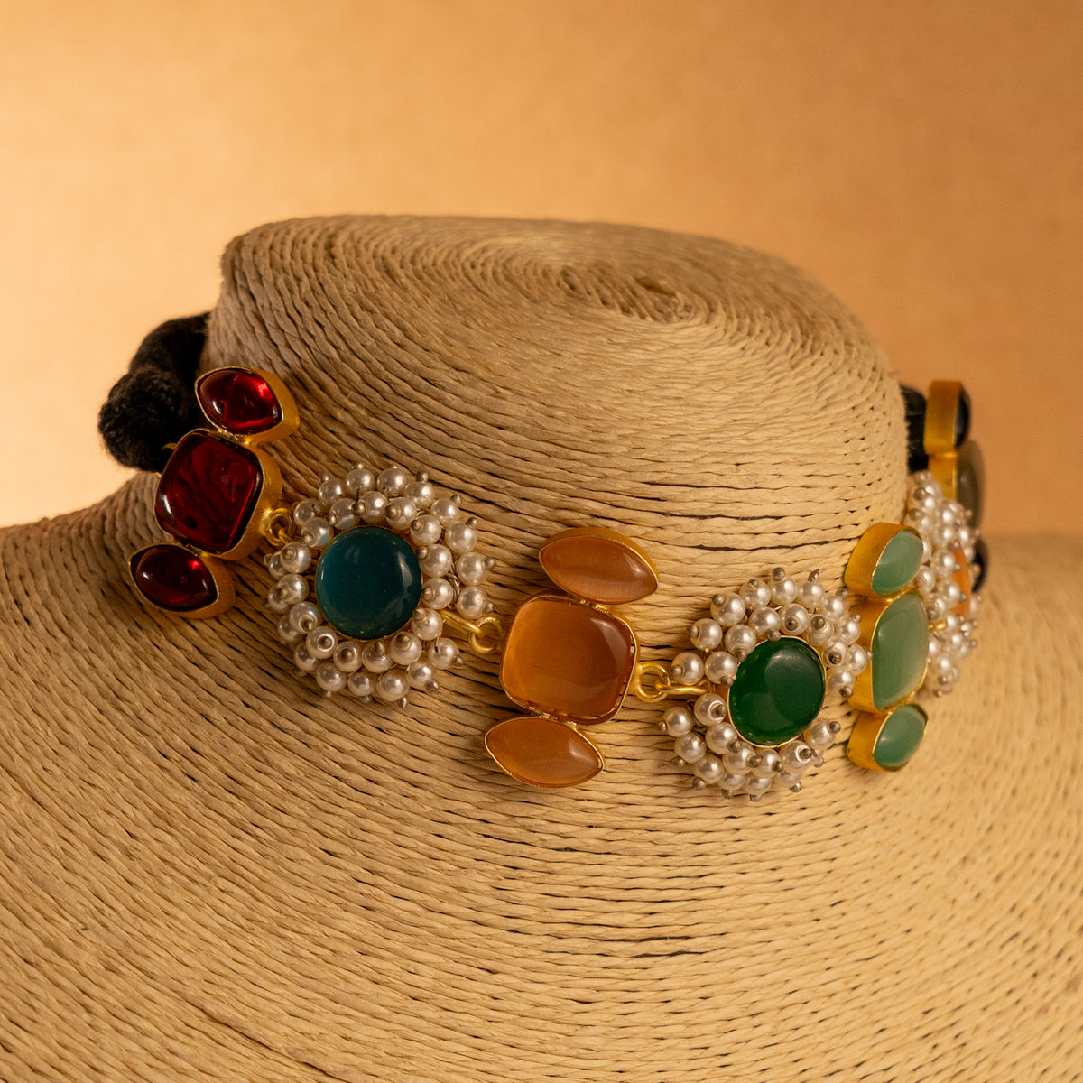 MORA 7 HANDMADE STONES GOLD TONED MONALISA NECKLACE/ NECKPIECE NL33