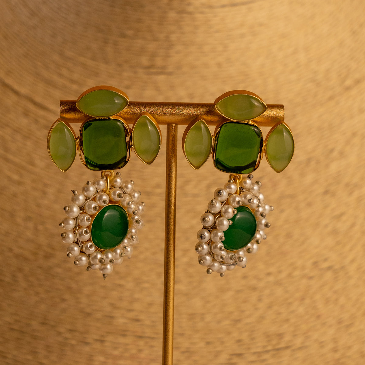 MORA 7 HANDMADE STONES GOLD TONED MONALISA NECKLACE/ NECKPIECE NL33