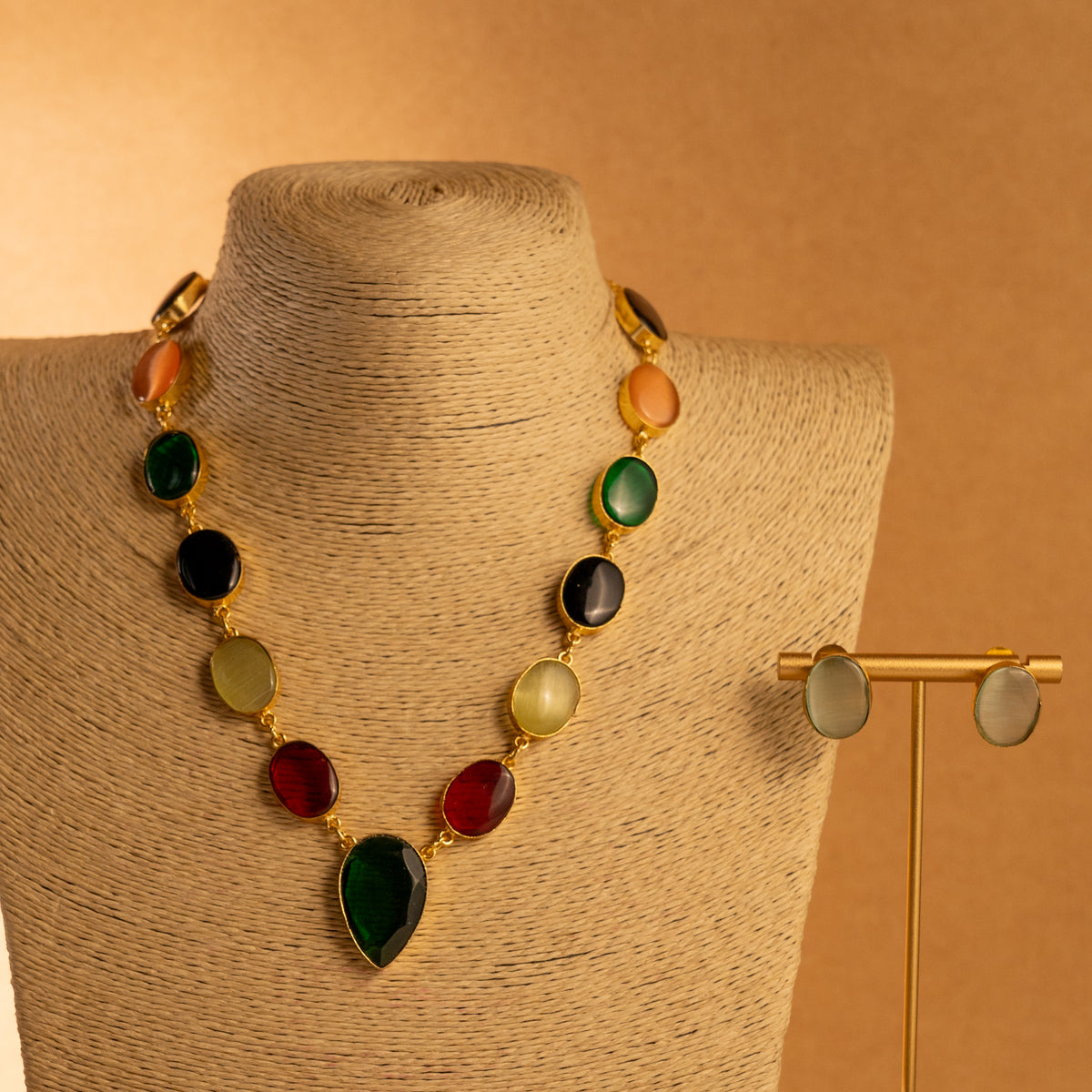 MOLE HANDMADE BIJOUX PREMIUM AND BIJOUX EXCLUSIVE MONALISA NECKLACE/ NECKPIECE NL32